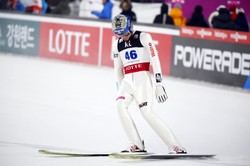 PŚ w skokach: Kot czwarty, Stoch daleko od podium po 1. serii w Pjongczangu