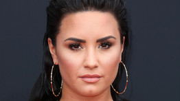 Hoppá: szakított a vőlegényével Demi Lovato?