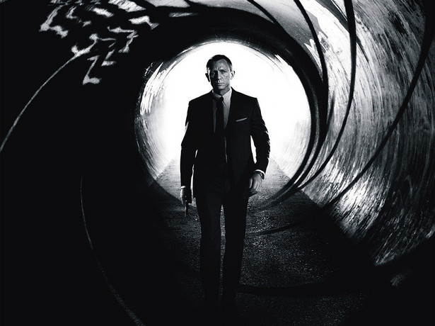 "Skyfall" prosto na szczyt – Bond pokonał samego Ralpha Demolkę