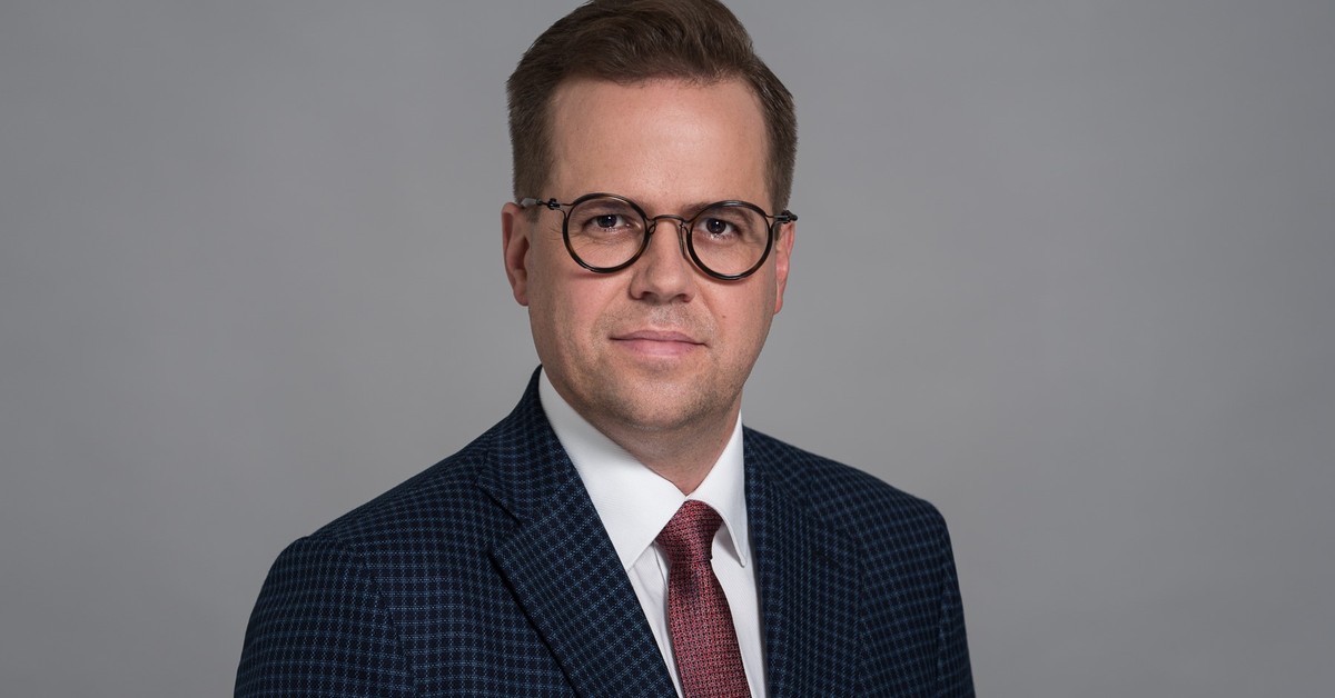 Ostojski: Prokurator, którego nie odwołano – próba obejścia prawa [OPINIA]