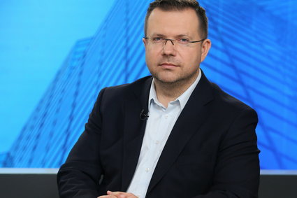 Członek RPP: podwyżki stóp za szybkie i bez wpływu na wzrost cen. Inflacja nawet 20 proc.