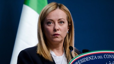 premier włoch: pokoju nie buduje się piosenkami johna lennona, ale ods