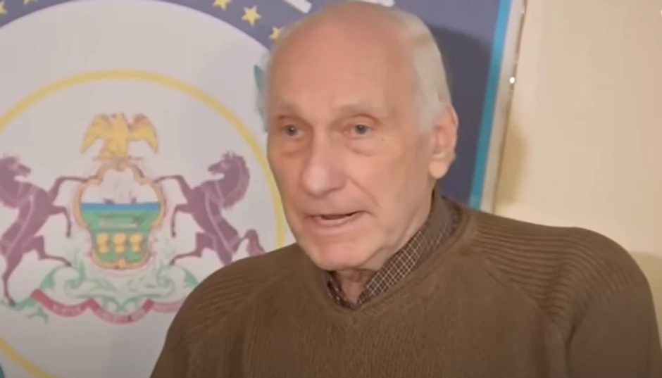 Bob, Patricijin muž