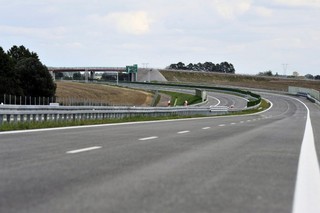 Czy gmina może odzyskać VAT w przypadku dofinansowania inwestycji drogowej?