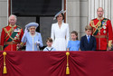 Książę Karol, Elżbieta II, księżna Kate i książę William z dziećmi