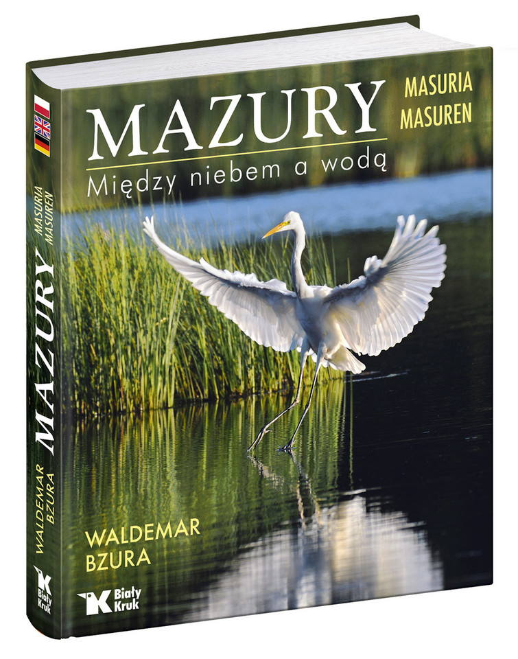 Mazury. Między niebem a wodą - album ze zdjęciami Waldemara Bzury