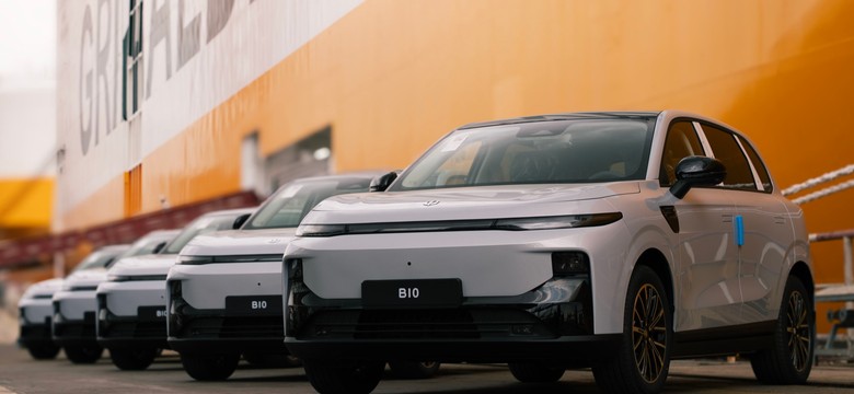 Nowy SUV wjeżdża do Polski. Cena? 2500 aut sprzedali w ciemno