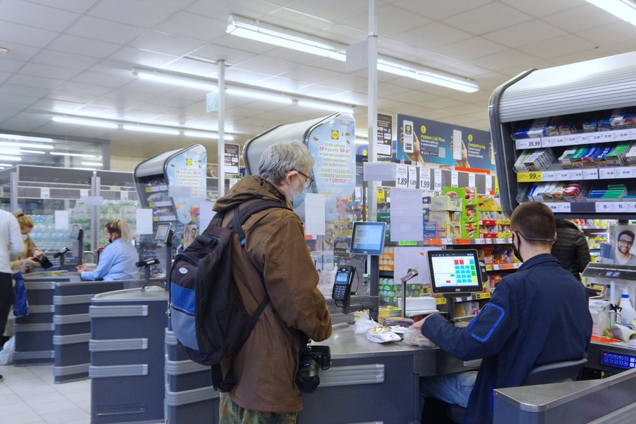 Rząd zamierza wprowadzić nowy rodzaj urlopu do kodeksu pracy, który zwiększy liczbę dni wolnych od pracy. Aktualnie w kodeksie pracy mamy urlop wypoczynkowy, urlop na żądanie, urlop z tytułu opieki nad dzieckiem oraz urlop bezpłatny