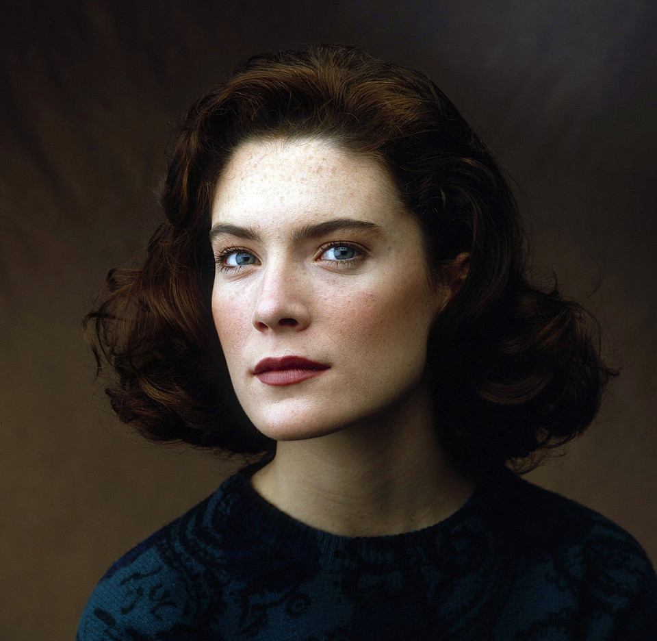 Lara Flynn Boyle (1990)