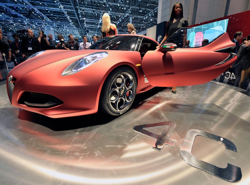 Alfa Romeo 4C Concept prosto z salonu w Genewie