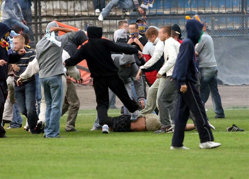 Policja zamknie dwa tysiące kiboli?