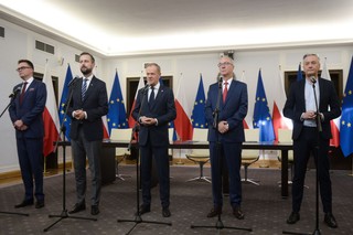 Umowa koalicyjna podpisana. Co zawiera dokument?