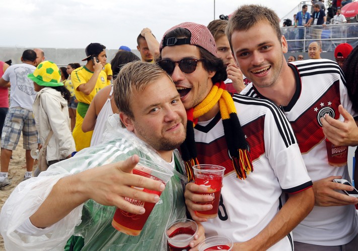 Żałoba i czarna rozpacz w Brazylii. Euforia Niemców