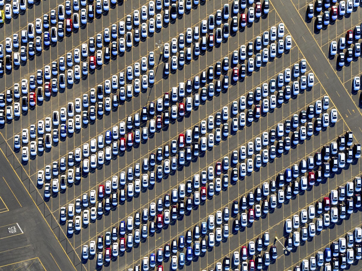 Parkingoza w USA. Efekt polityki minimalnych wymogów parkingowych