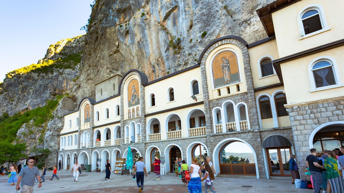 Manastir Ostrog