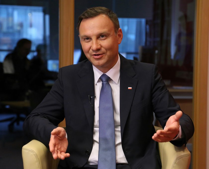 Biedroń: Duda nie robi mi łaski, siadając ze mną do stołu