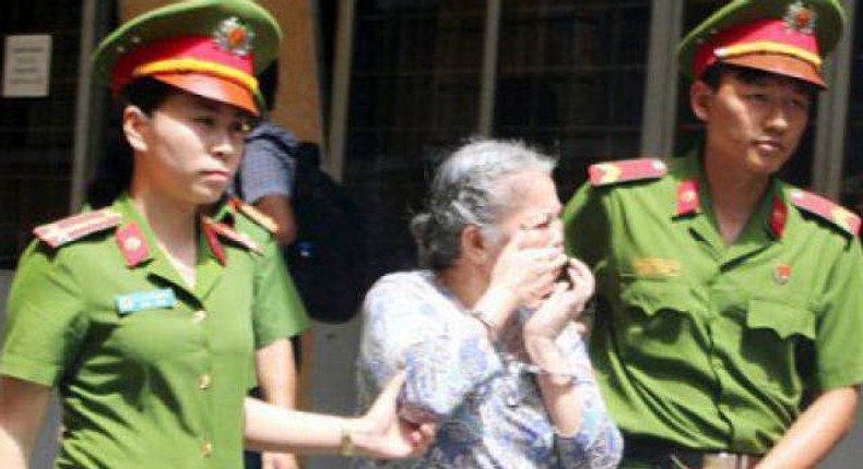 Vietnam court sentences Australian woman, 73, to death on heroin charges