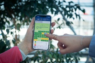 Ten kompas pomaga w korzystaniu z zielonej energii