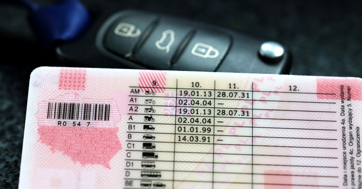Bezterminowe prawo jazdy odchodzi do historii. Ta data dotyczy milionów kierowców