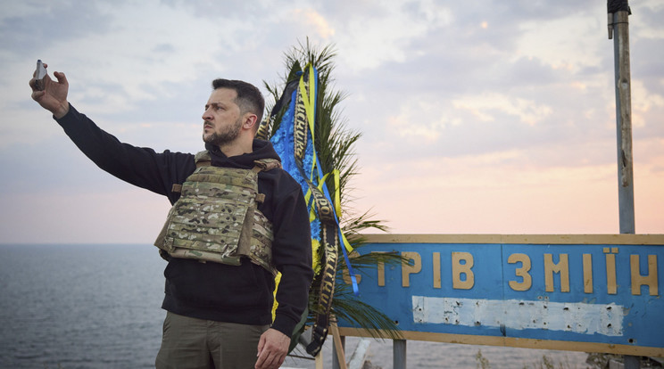 501 napja tart az orosz-ukrán háború. Vajon a Volodimir Zelenszkij vezette ukránok képesek legyőzni Oroszországot? / Fotó: MTI/EPA/Ukrán elnöki hivatal sajtószolgálata