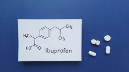 Ibuprofen testowany w leczeniu COVID-19. Łagodzi objawy koronawirusa?
