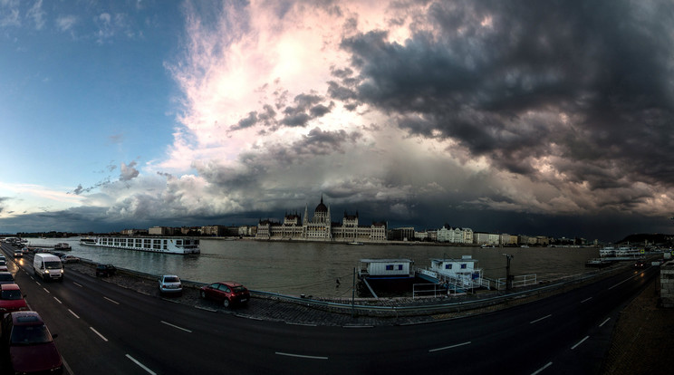 Viharfelhők Budapest felett - Fotó: MTI Mohai Balázs