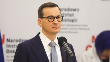 "Willa plus". Morawiecki dziękuje Czarnkowi za to, jak wydał publiczne miliony