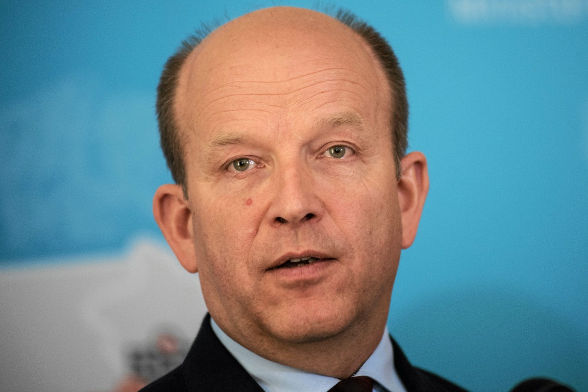 Szef resortu zdrowia Konstanty Radziwiłł uważa, że nowe prawo pozwoli zaoszczędzić NFZ 110 mln zł rocznie