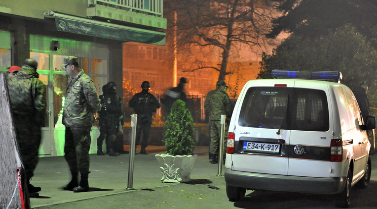 Két katonát lőttek le Szarajevóban/Fotó:AFP
