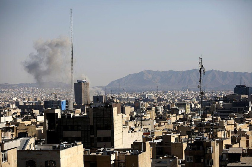 Iranski zvaničnici procenjuju da ekonomski gubici povezani sa ratom iznose i do 300 milijardi dolara, sa privredom koja će se potencijalno smanjiti za oko 10 odsto ove godine | Foto: Anadolu via Getty Images