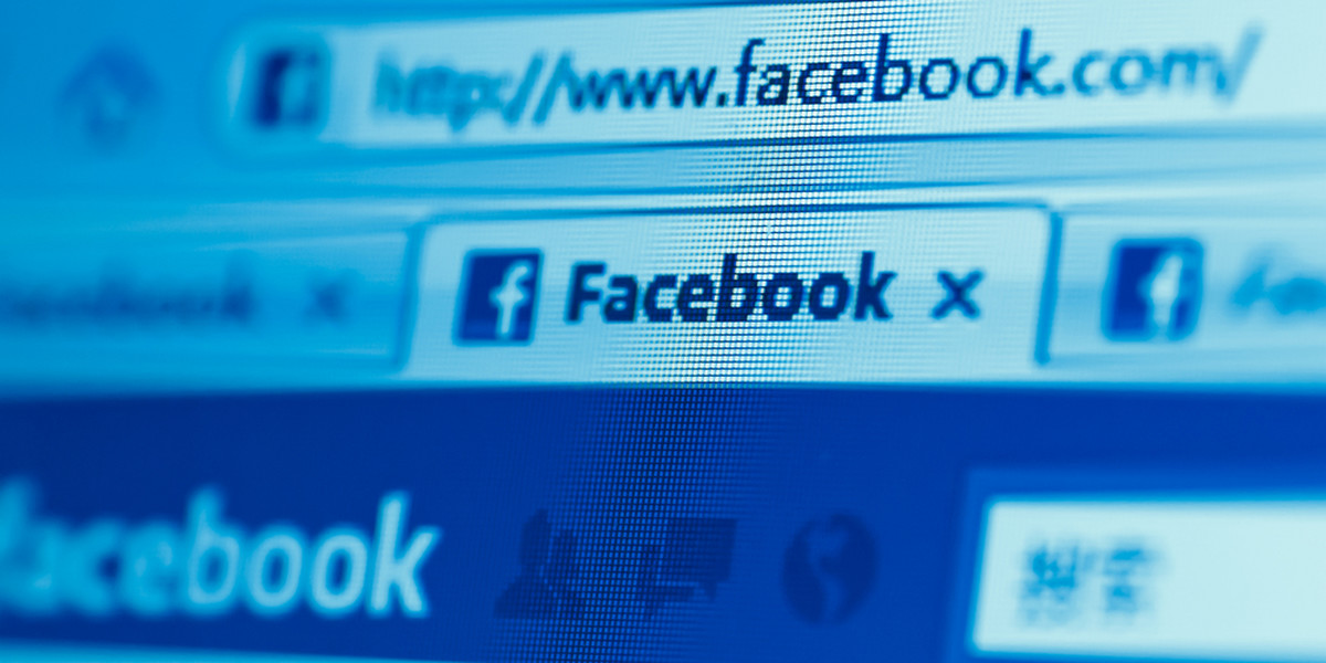 Facebook poinformował też, że ograniczył możliwość korzystania z interfejsów programistycznych celem dostępu do danych użytkowników serwisu.