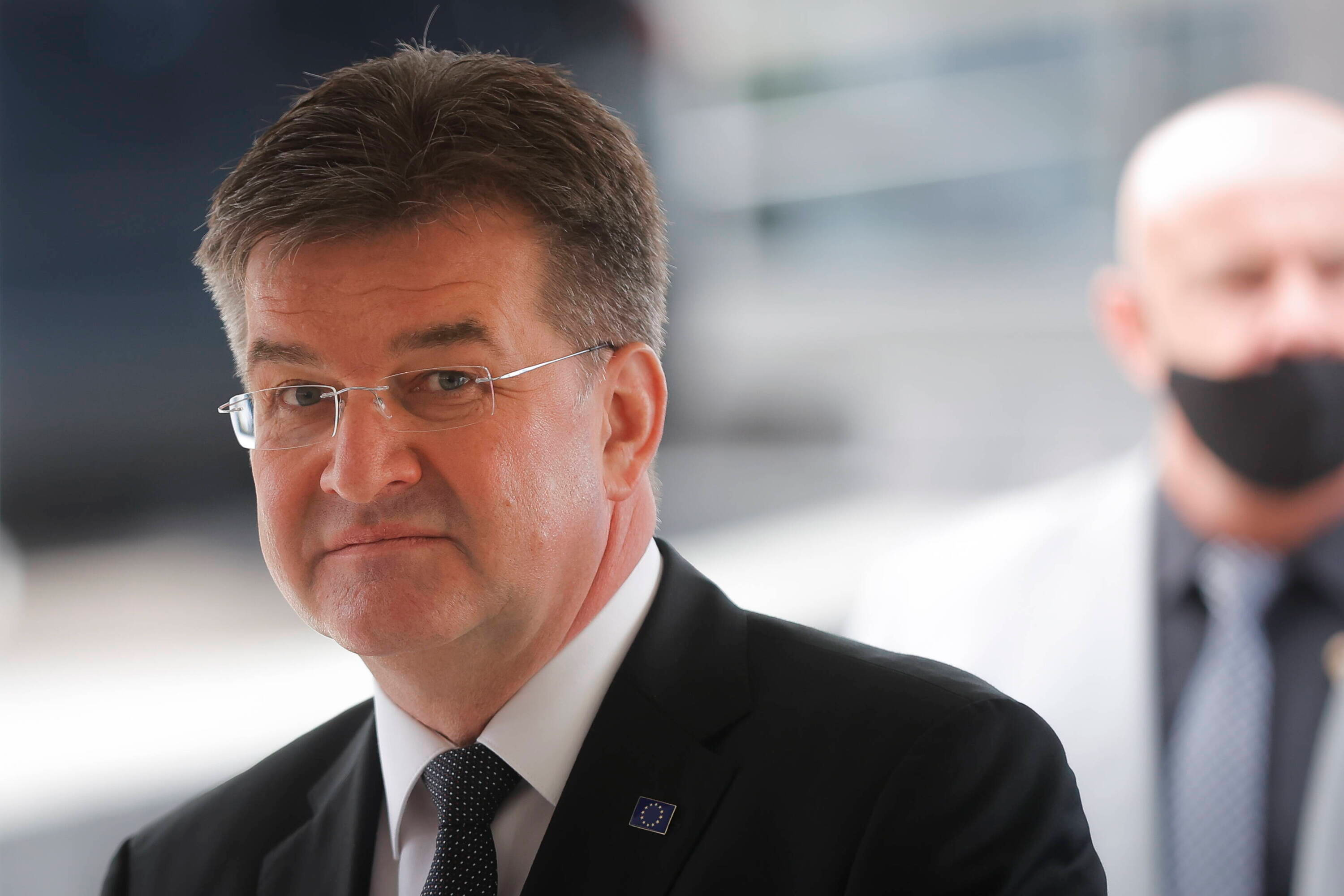 3 miliony stron dokumentów Epsteina: nazwisko doradcy Fico wśród ujawnień