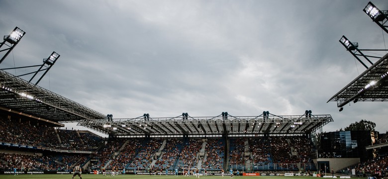 Stadion miejski to finansowa studnia bez dna. Za jego remont i zmianę otoczenia trzeba zapłacić 239 mln zł