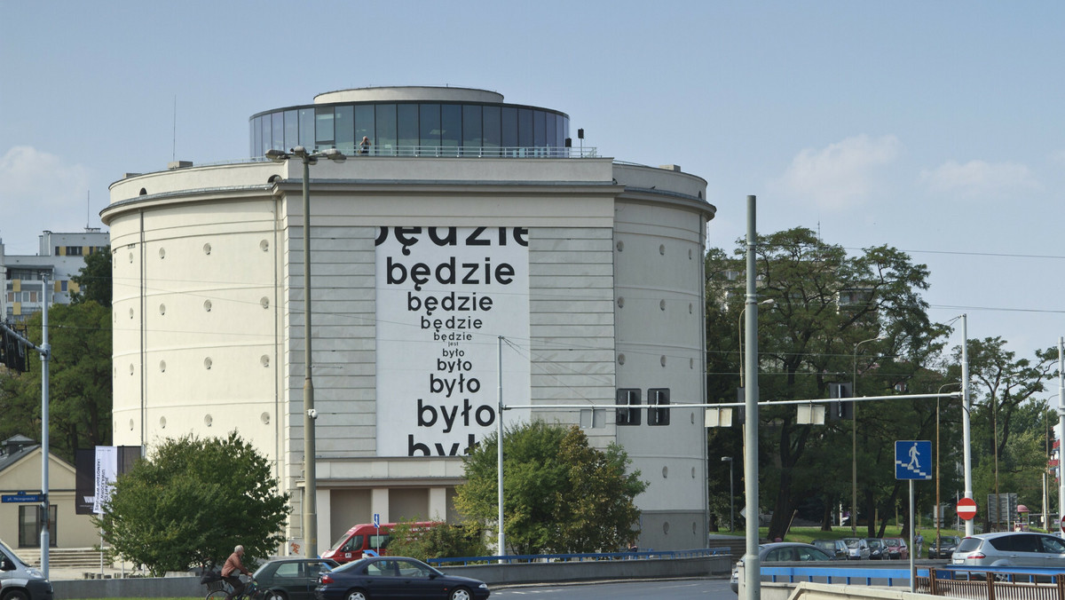 Wrocławski magistra złoży do prokuratury zawiadomienie o możliwości popełnienia przestępstwa w Muzeum Współczesnym Wrocław. Kontrola w tej placówce wykazała nierzetelne prowadzenie ksiąg rachunkowych, brak ksiąg inwentarzowych muzealiów oraz niezgodność zapisów w ewidencji zbiorów z zapisami w księgach rachunkowych.