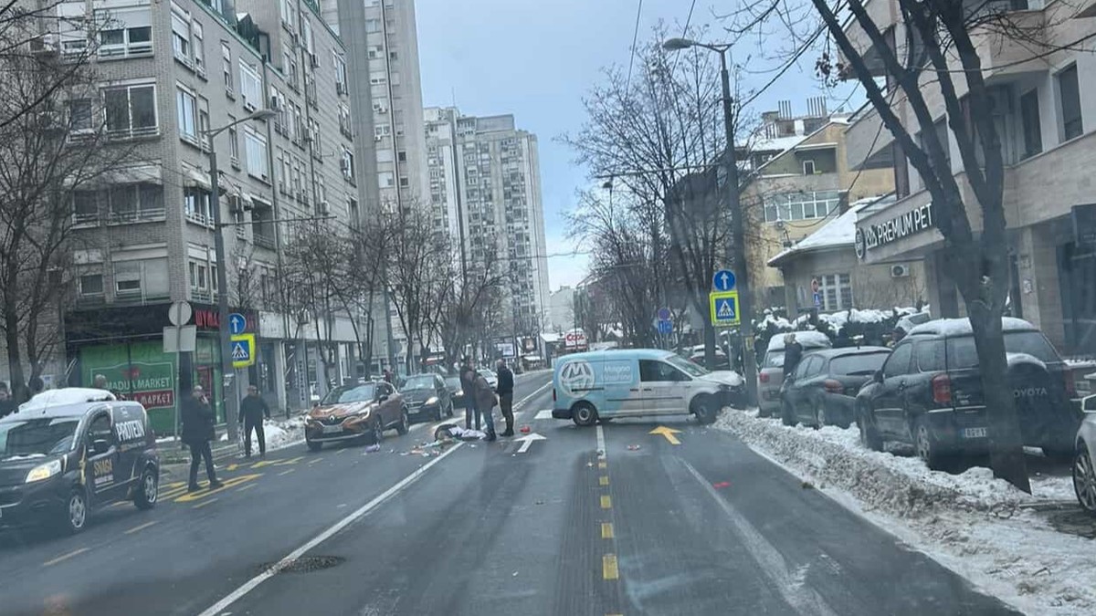 Saobraćajna nesreća u ulici Vojislava Ilića