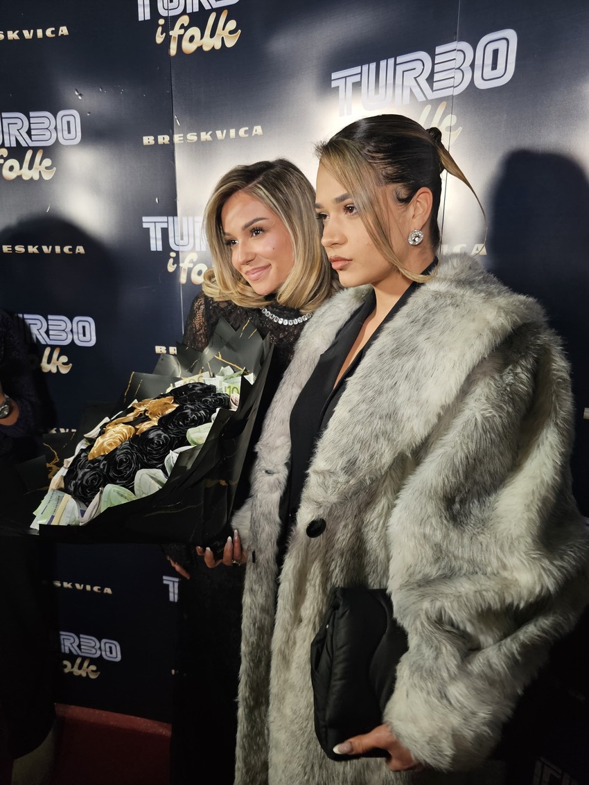 Breskvica i Indođija