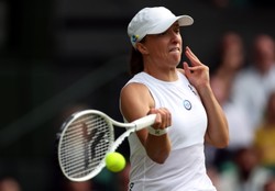 Iga Świątek z piekła do nieba! Horror w meczu z Belindą Bencic