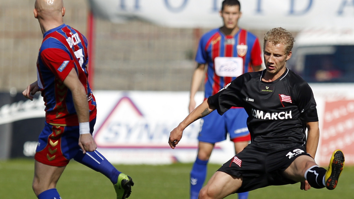 W miniony weekend Alexandr Suvorov i Piotr Grzelczak popisali się niezwykłymi bramkami. Trafieniami zawodników Cracovii i Widzewa zachwycili się Włosi, którzy określają je jako "perełki".