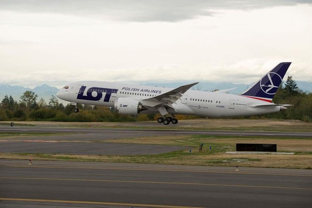 Boeing Dreamliner LOT samolot start