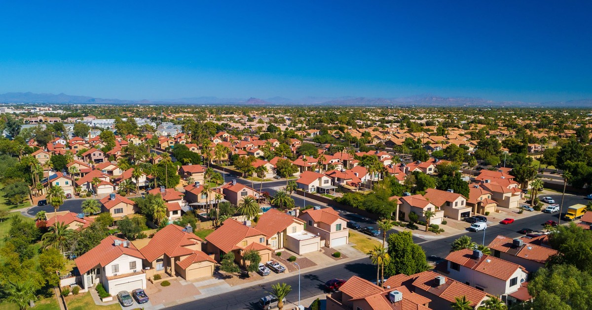 It's refinancing time Americans are already capitalizing on lower