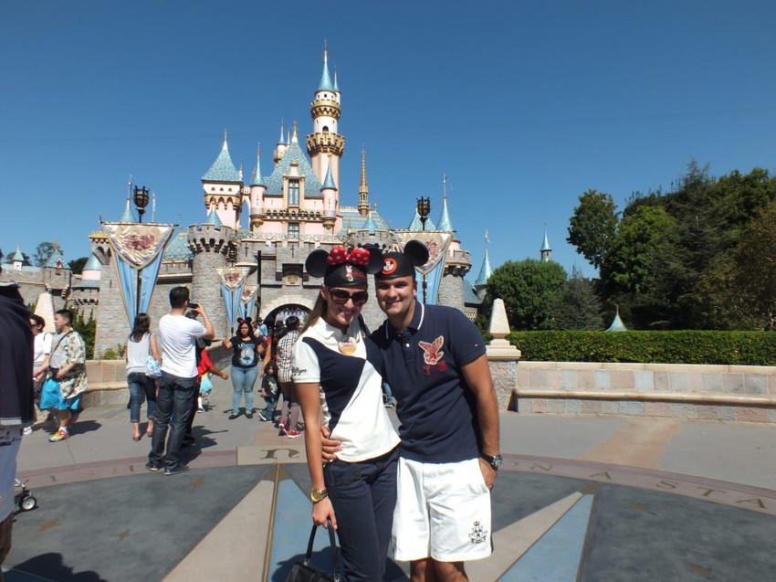 Ljubavni par u Diznilendu