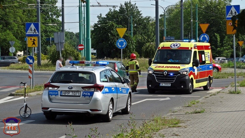 Potrącenie rowerzystki na przejściu dla pieszych - 28.06.2022 - autor: 112tychy.pl