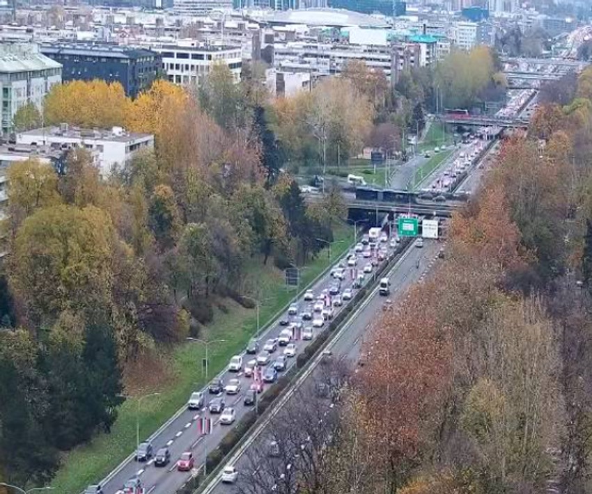 Moto-put kroz Novi Beograd u smeru ka aerodromu