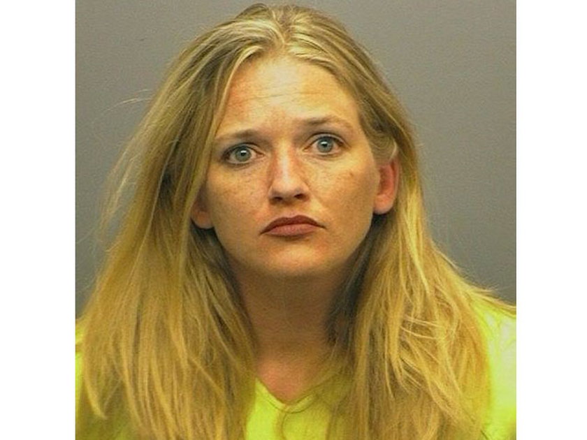Carrie Mccandless, 27 lat, uprawiała seks z 17-latkiem i dostała 5 lat pozbawienia wolności