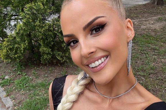Pevačica (29) se zbog ljubavi preselila u Nemačku i zaposlila u marketu: "Radila sam na kasi, gradila sam svoj put"