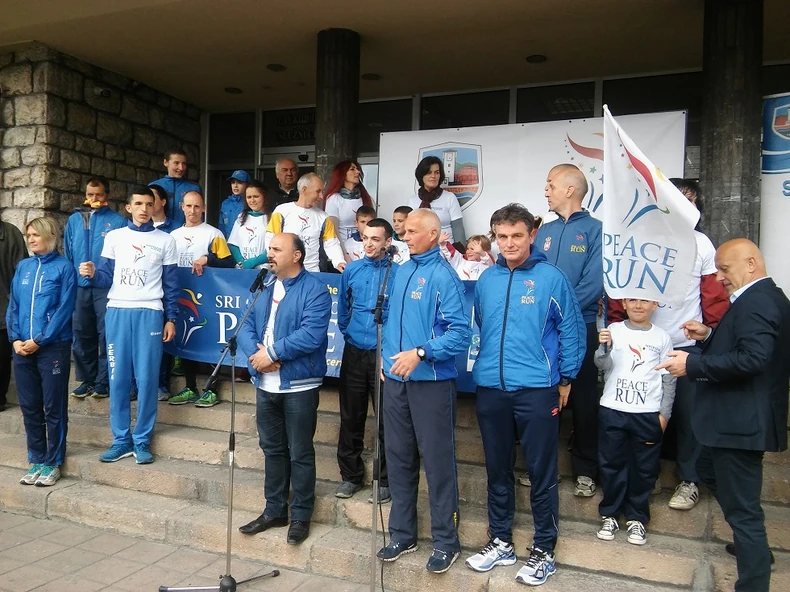 Ultramaratonci docčekani u centru grada