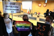 Protest w czasie posiedzenia małopolskiego sejmiku w sprawie deklaracji anty-LGBT