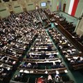 Pensje posłów i senatorów do obcięcia. "Droga do wykastrowania parlamentu"