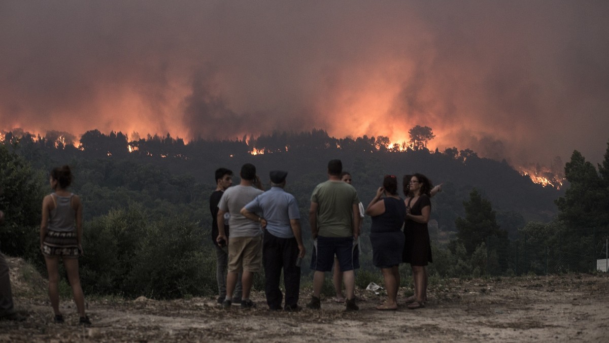 Pożary w Portugalii. Czarny dym nad Monchique