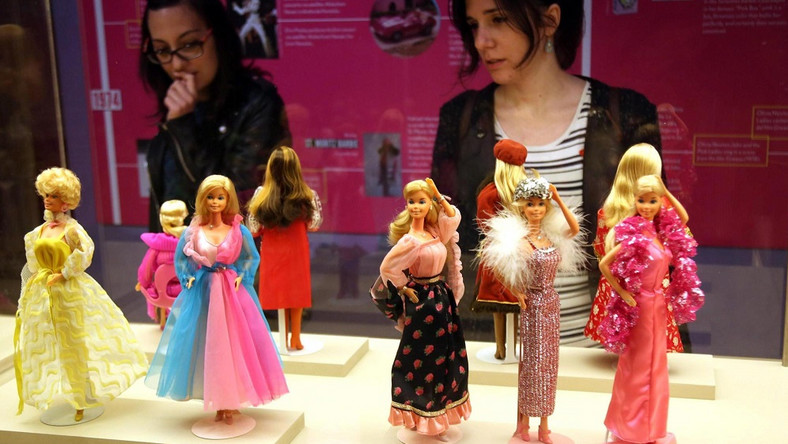 Barbie w paryskim muzeum - Wiadomości